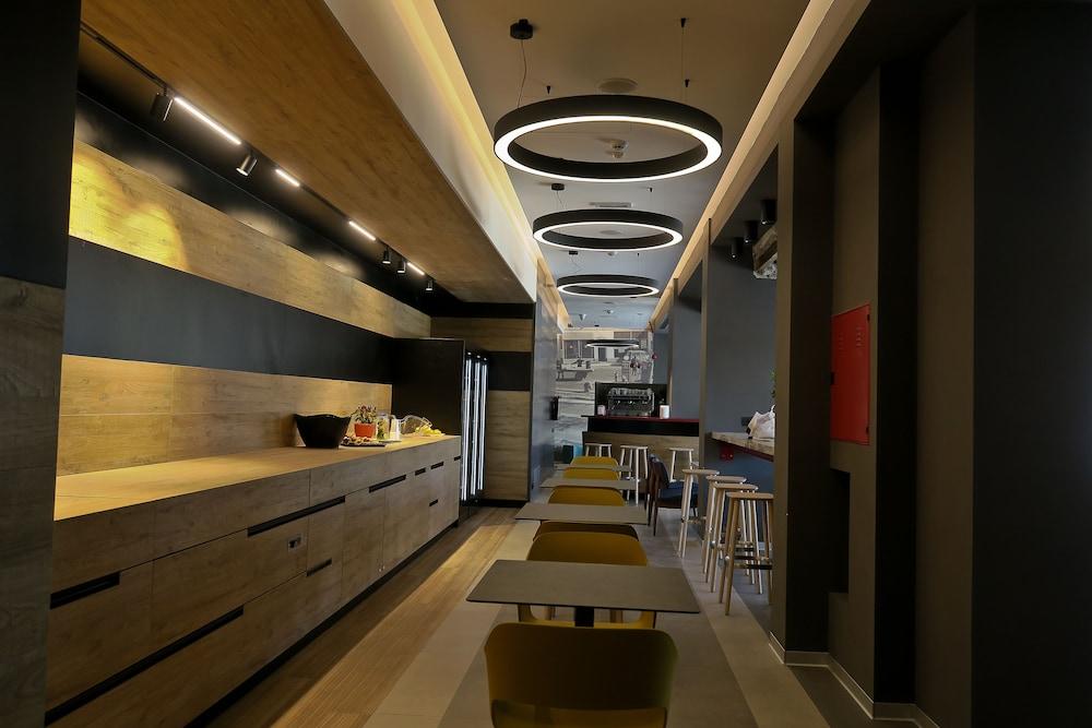 科西贝斯特韦斯特酒店 Torrimpietra 外观 照片