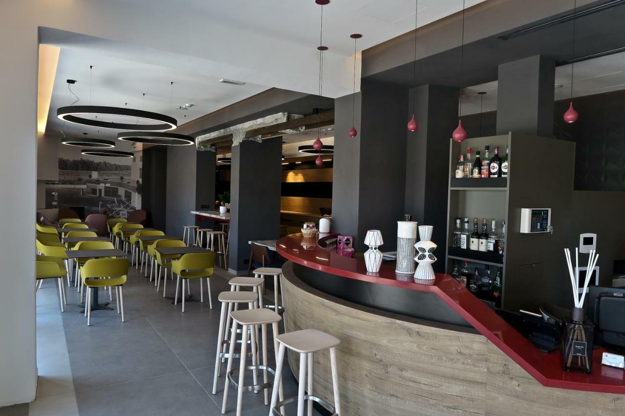 科西贝斯特韦斯特酒店 Torrimpietra 外观 照片